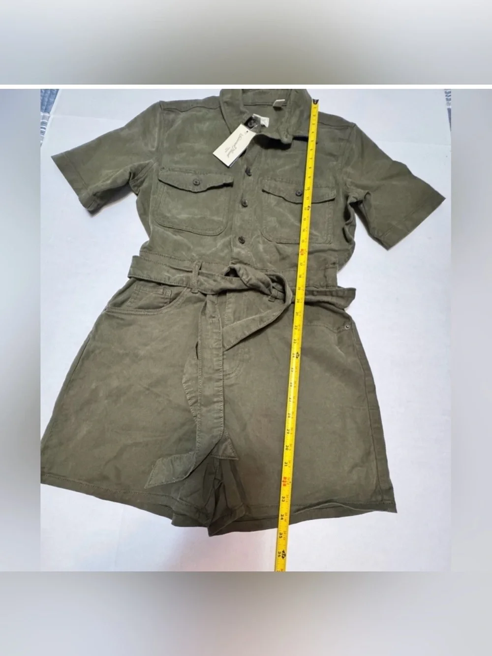 Universal Thread women short